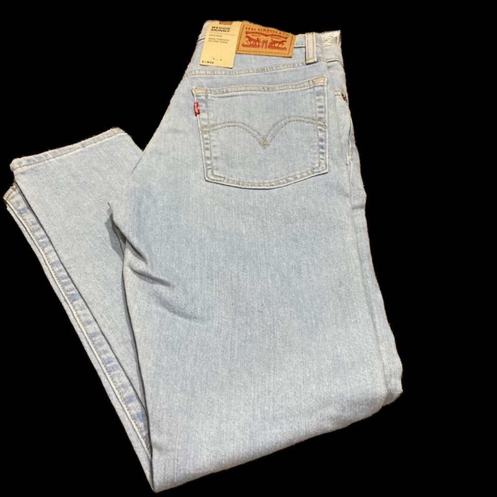 NWT Levis jeans. Wedgie skinny.
